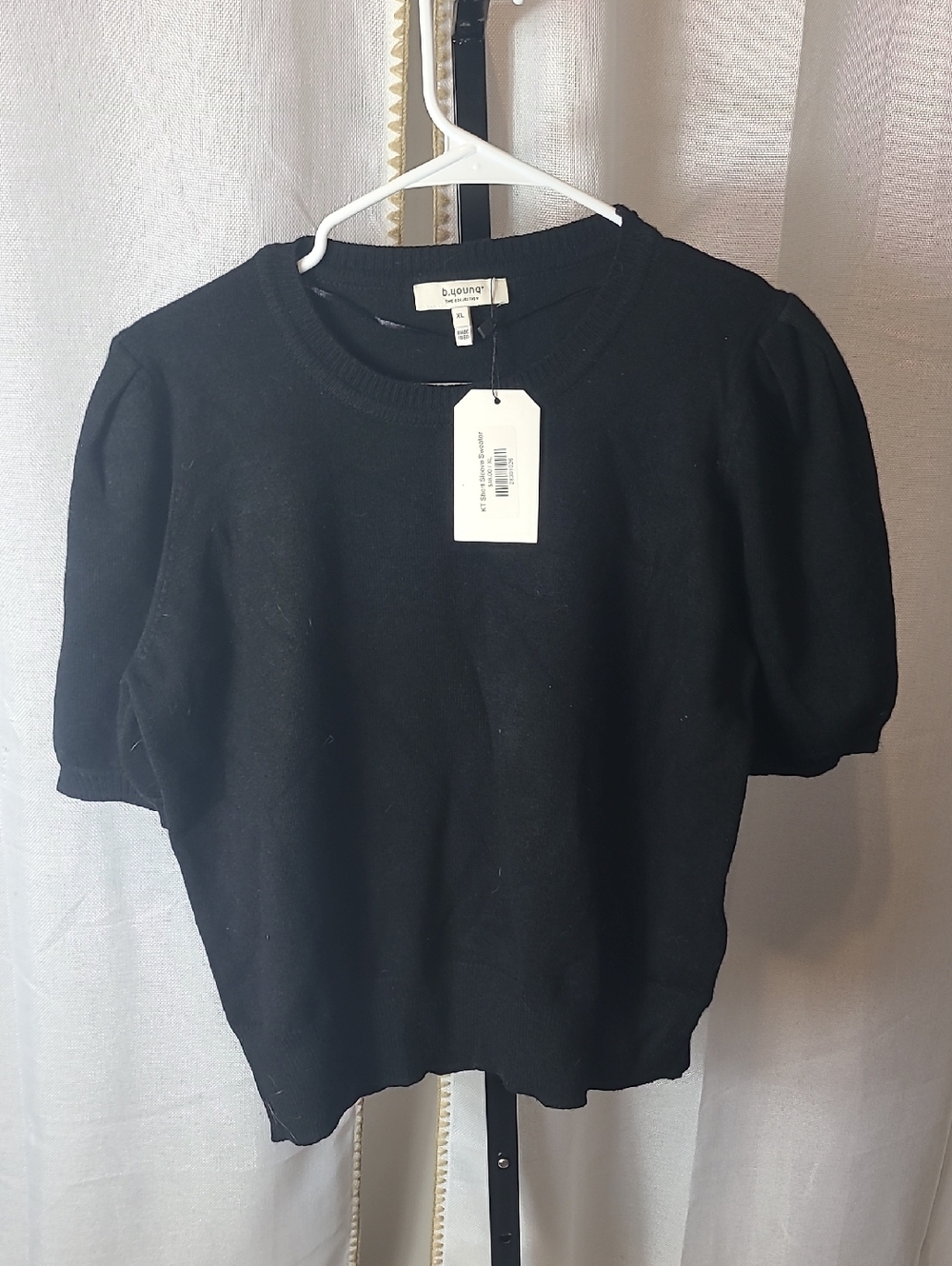 B.Young Nwt Xl Black Kt Short Sleeve Sweater.